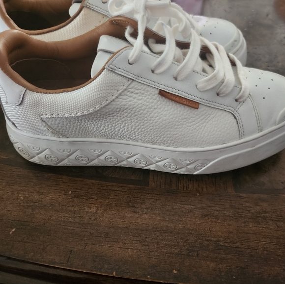 Tory Burch LADYBUG SNEAKERS size 7.5 - Picture 9 of 9